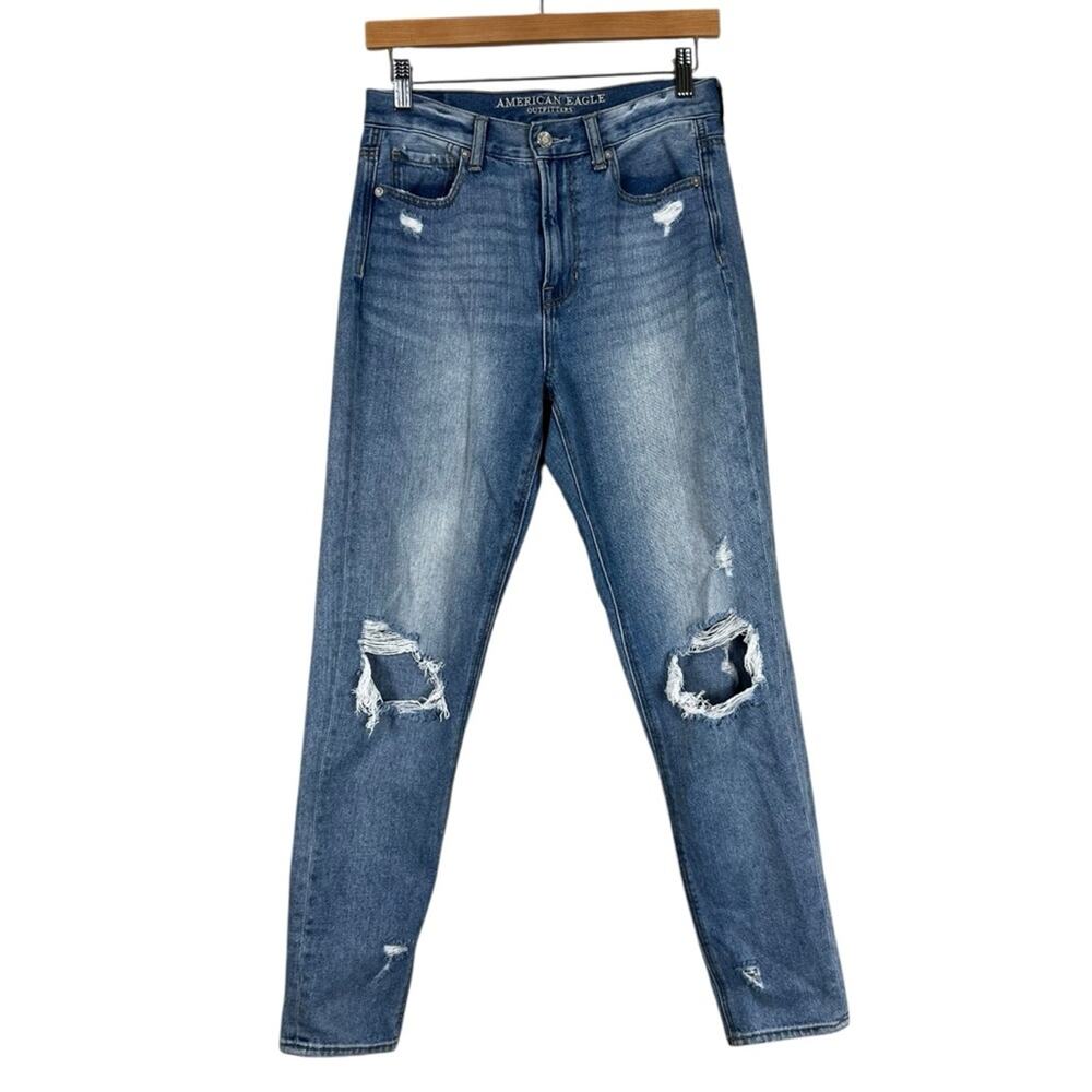 American Eagle Mom Jeans Womens 2 Light Wash Distressed‎ Straight Leg Clean Girl